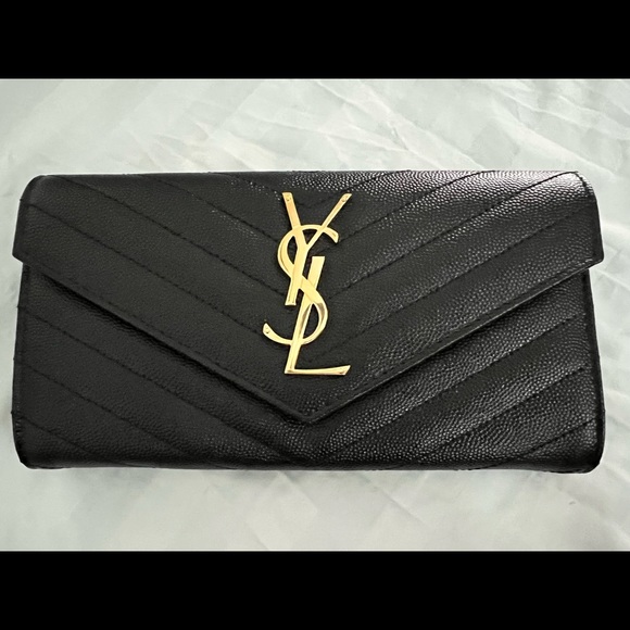 Saint Laurent Matelasse Large Flap Wallet - Picture 2 of 9